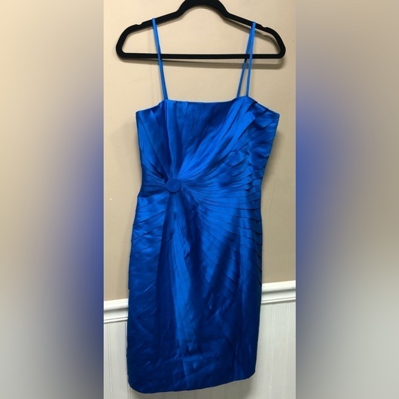 Calvin Klein Royal Blue Spagetti Strap Formal Dress Starburst Front Size 10 NWT - Picture 1 of 7